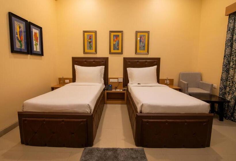 Отель Mayfair World Cup Village