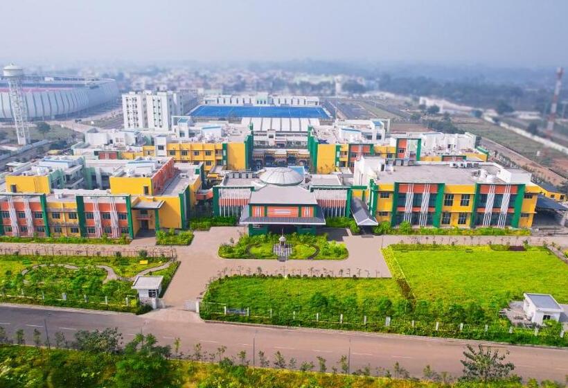 Отель Mayfair World Cup Village