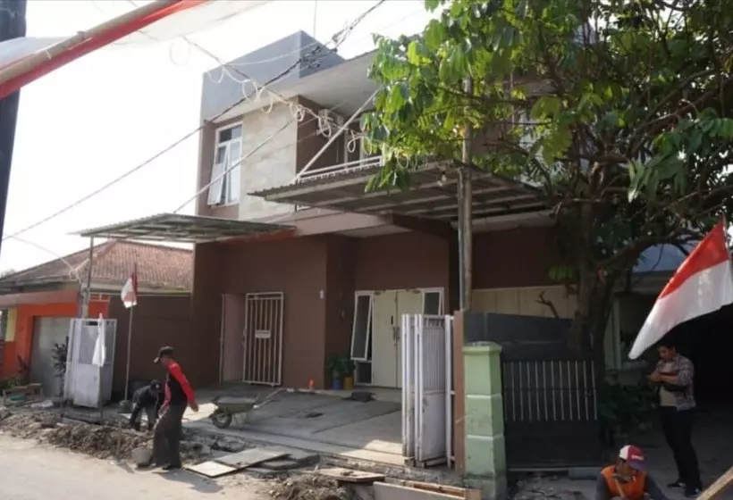 Hotelli Spot On 93611 Kost Pak Suyatno Syariah 2