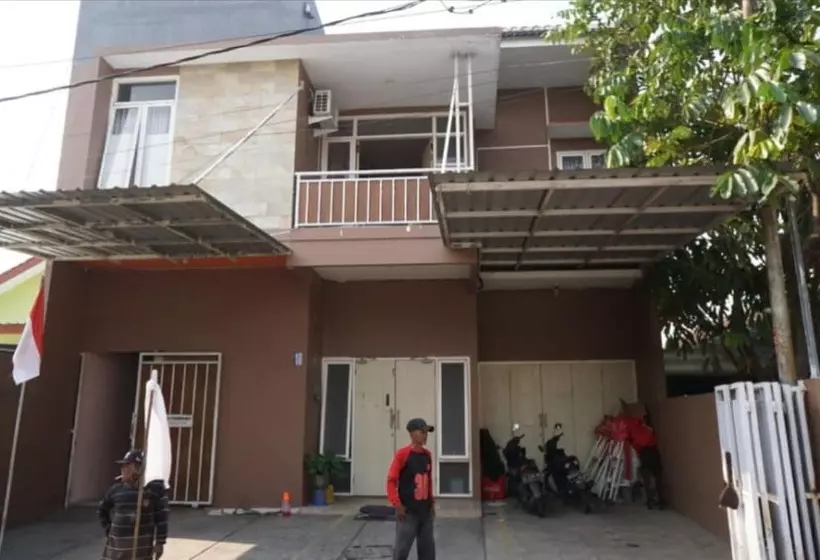 Hotelli Spot On 93611 Kost Pak Suyatno Syariah 2