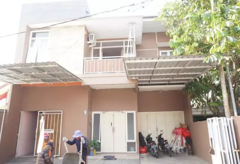 Hotelli Spot On 93611 Kost Pak Suyatno Syariah 2