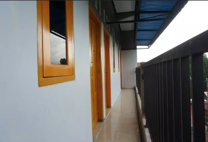Hotelli Spot On 93611 Kost Pak Suyatno Syariah 2