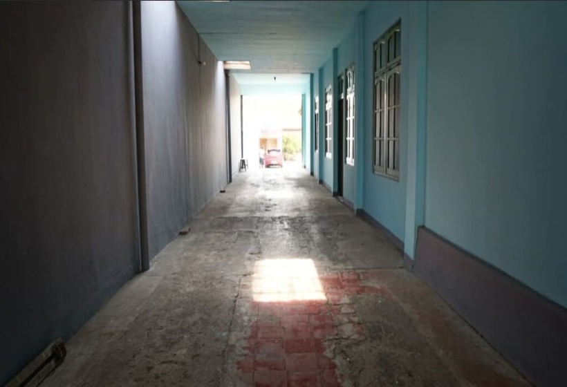 酒店 Spot On 93611 Kost Pak Suyatno Syariah 2