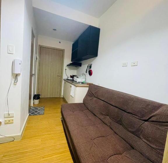 Hotell Grace Residences Taguig Bgc View With Balcony Plus Netflix 331