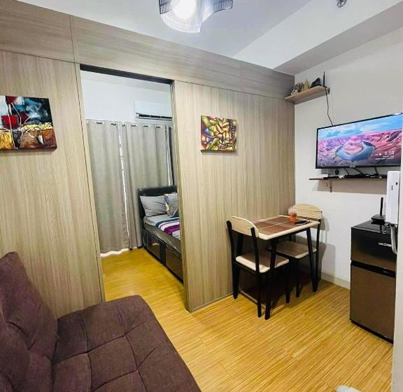 Hotell Grace Residences Taguig Bgc View With Balcony Plus Netflix 331