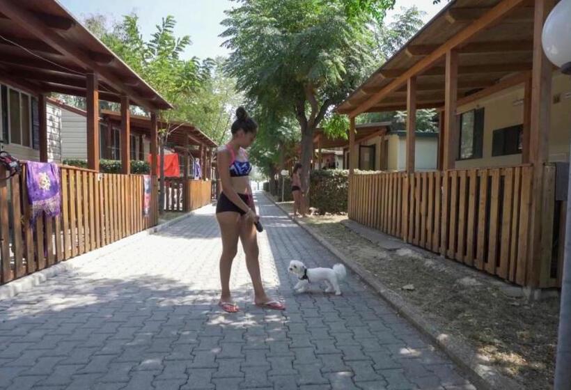 בית מלון כפרי Villaggio Europa