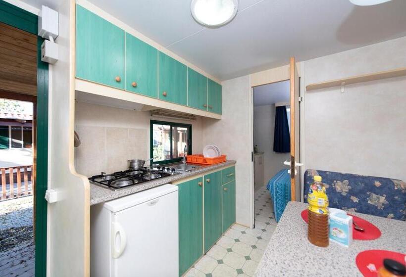 בית מלון כפרי Villaggio Europa