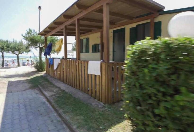 בית מלון כפרי Villaggio Europa