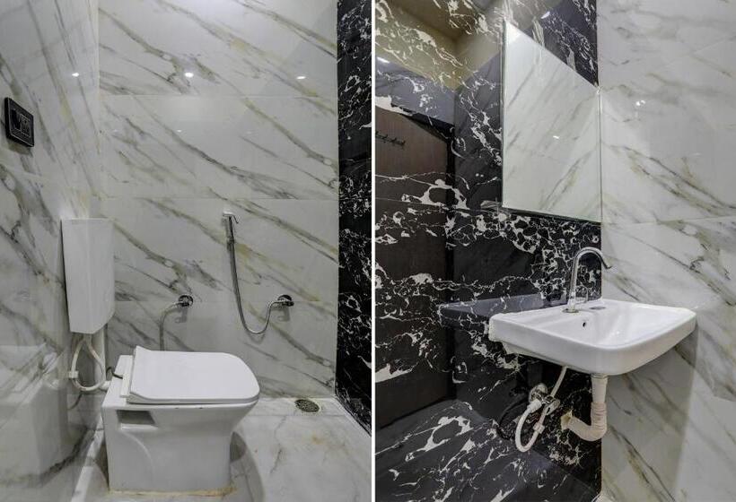 Oyo Hotel Madhuram Residency