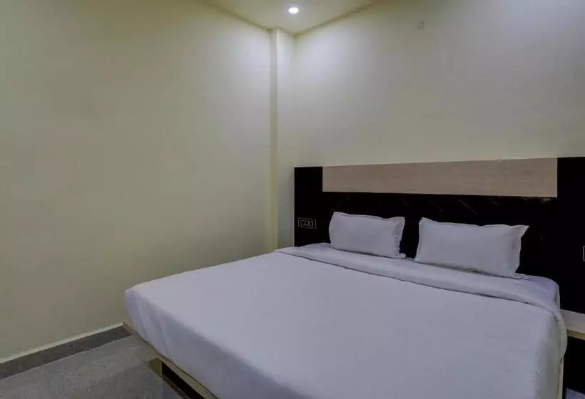 Oyo Hotel Madhuram Residency