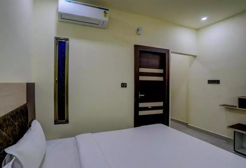 Oyo Hotel Madhuram Residency
