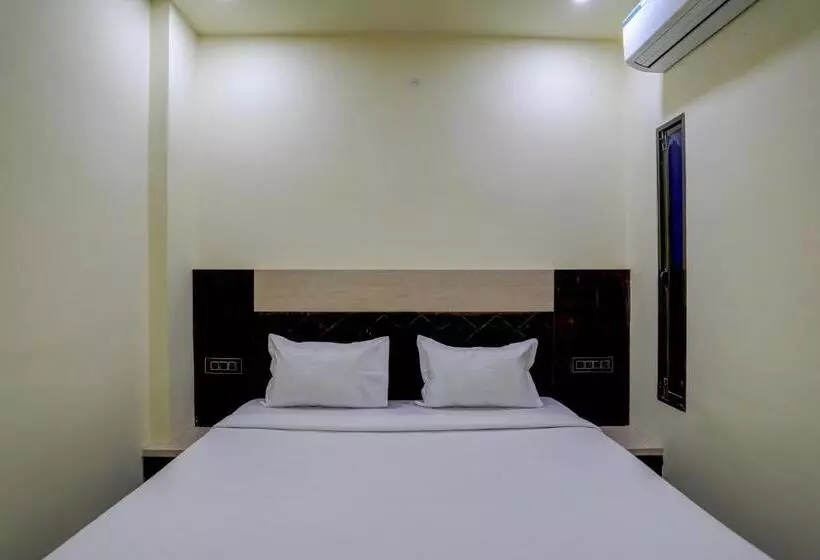 Oyo Hotel Madhuram Residency