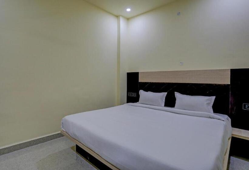 Oyo Hotel Madhuram Residency