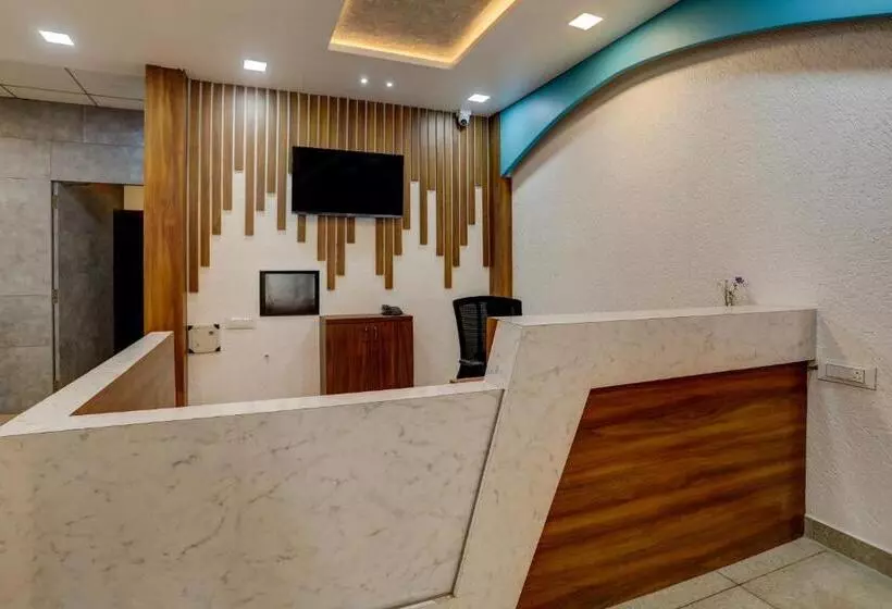Oyo Hotel Madhuram Residency
