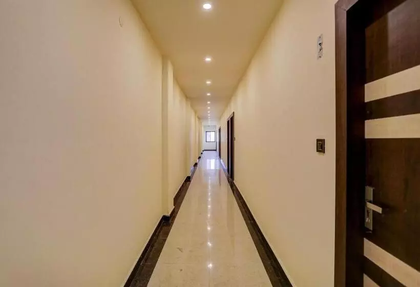 Oyo Hotel Madhuram Residency