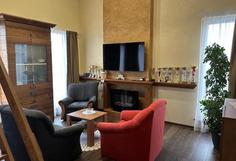 膳宿费 Penzión Imrich Car