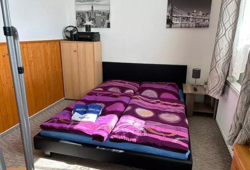 ペンション Penzión Imrich Car