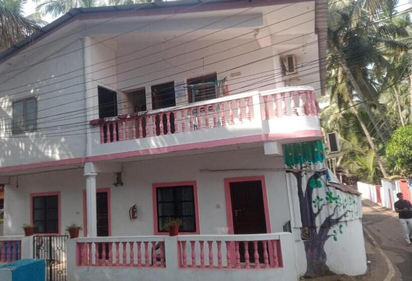 پانسیون Seaside Divine