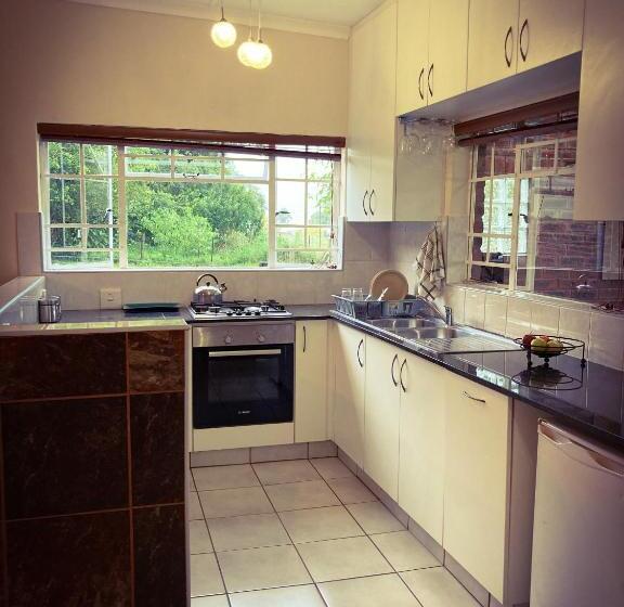 ペンション The Blow Inn Farmer, Sunrise Cottage