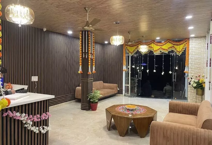 Hotelli Shiva Lake Mussoorie   360 Degree View   Free Parking