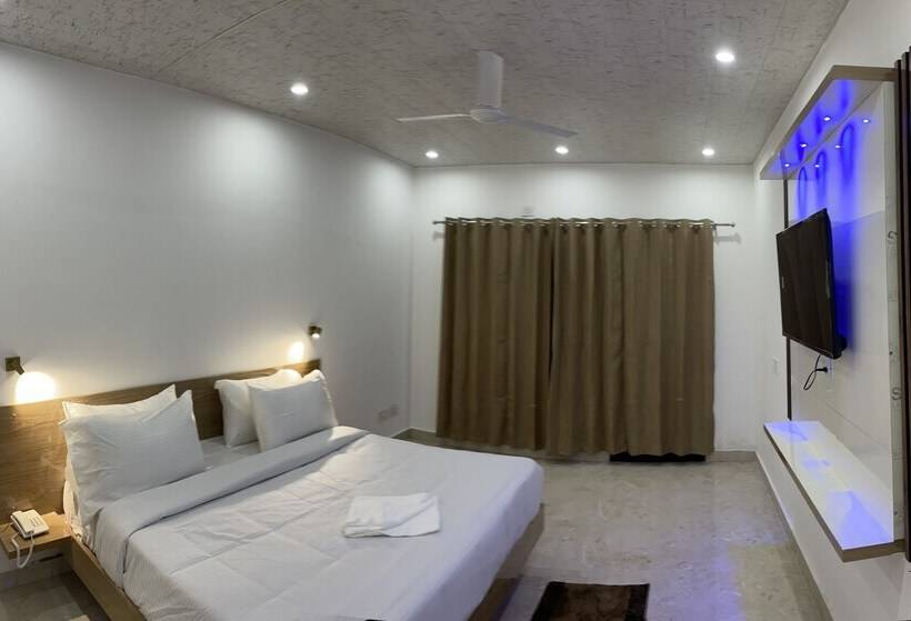 호텔 Shiva Lake Mussoorie 360 Degree View Free Parking