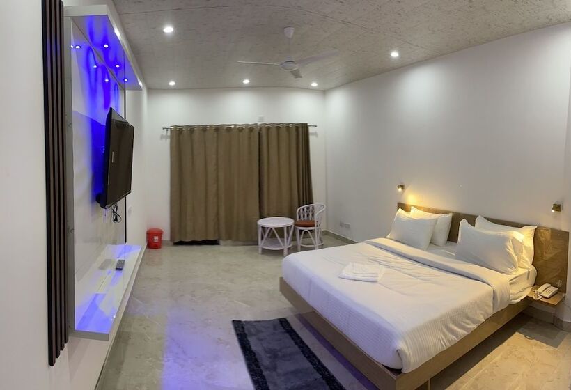 호텔 Shiva Lake Mussoorie 360 Degree View Free Parking