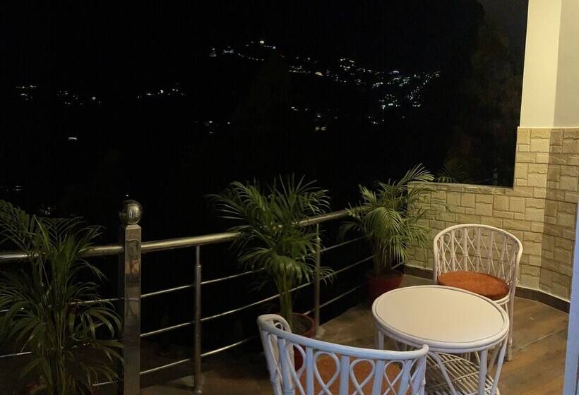 호텔 Shiva Lake Mussoorie 360 Degree View Free Parking