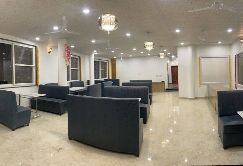 호텔 Shiva Lake Mussoorie 360 Degree View Free Parking