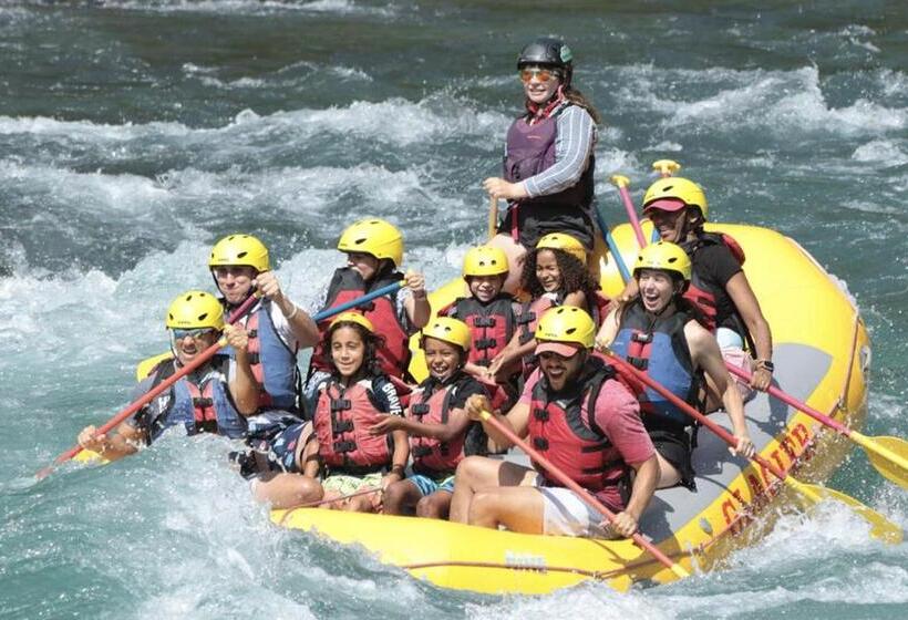 Triple G’s Resort Cabin 6