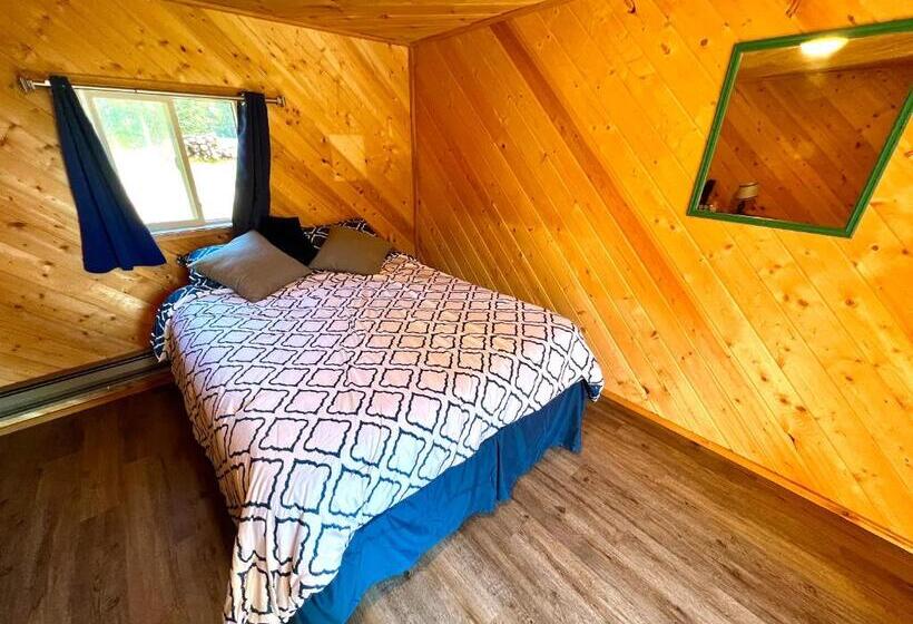 Triple G’s Resort Cabin 6