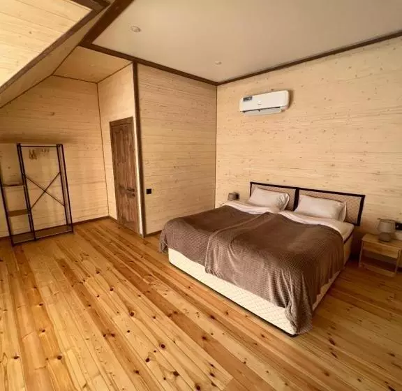 ユースホステル Maru House