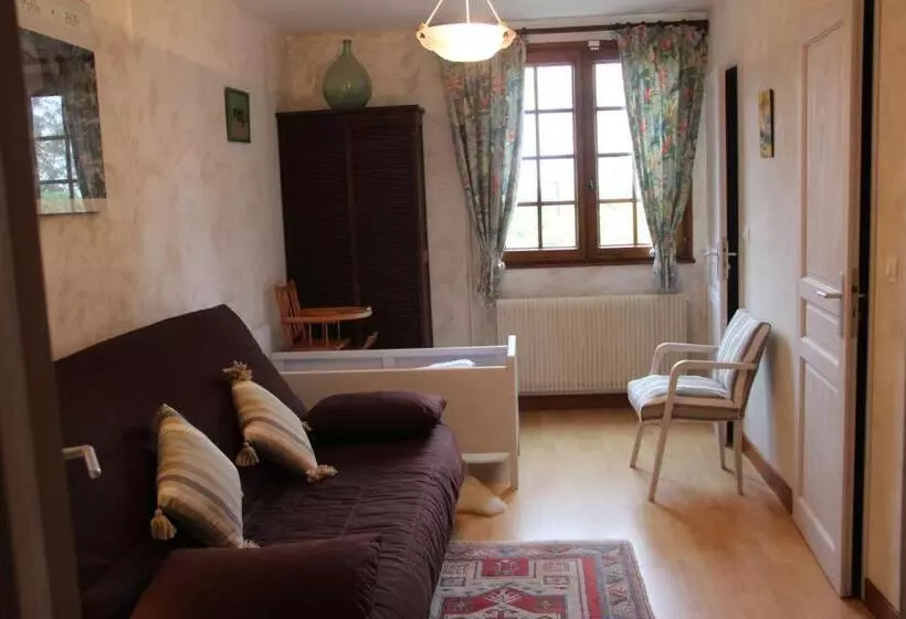 ベッドアンドブレックファースト Le Grenier D Emma