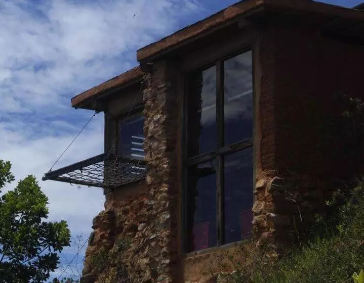 Aamiaismajoitus (B&B) Refugio La Roca