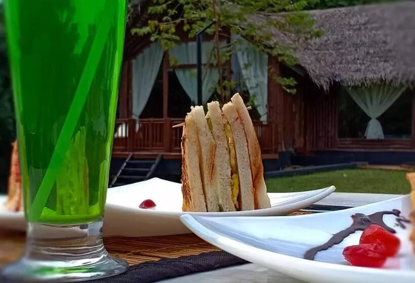ベッドアンドブレックファースト Weligama Third Eye Resort