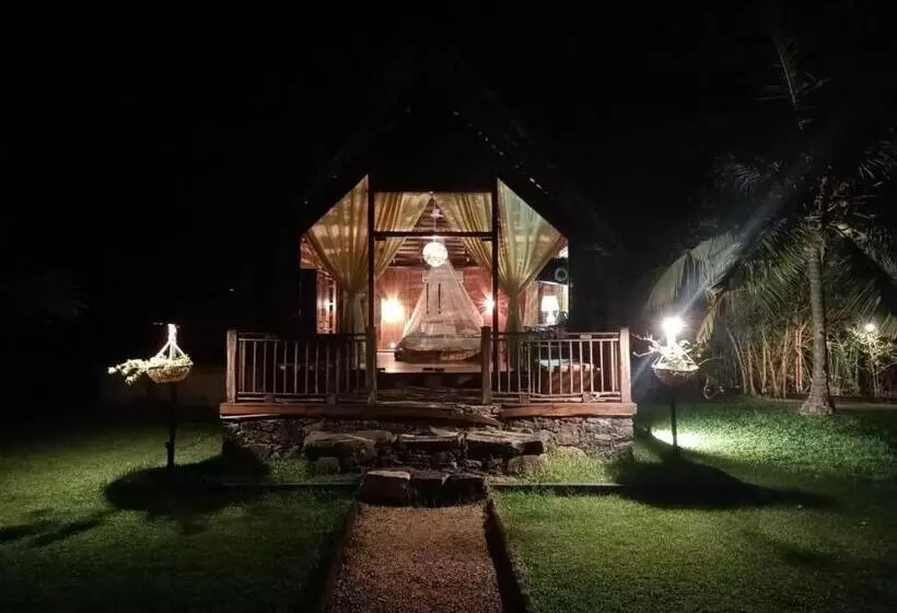 ベッドアンドブレックファースト Weligama Third Eye Resort