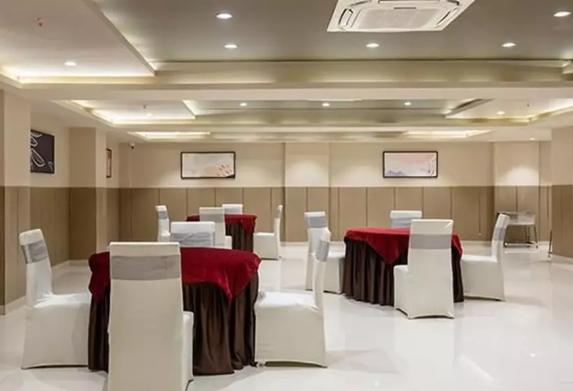 Fabhotel Prime Oasis Orange