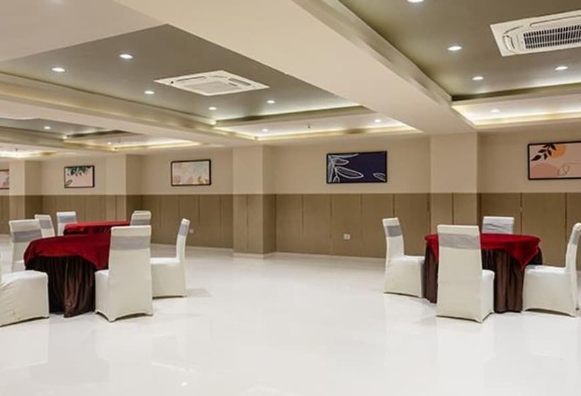 Fabhotel Prime Oasis Orange