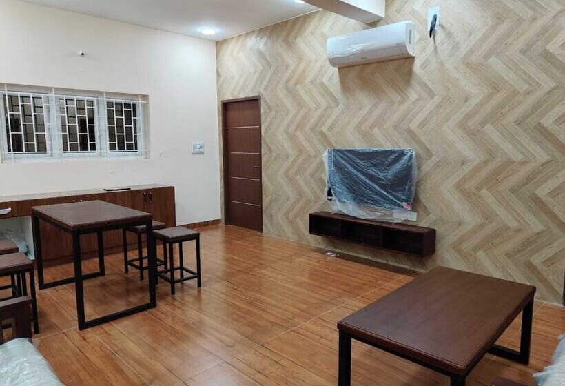 בית מלון כפרי Mugundan S Smart Stay