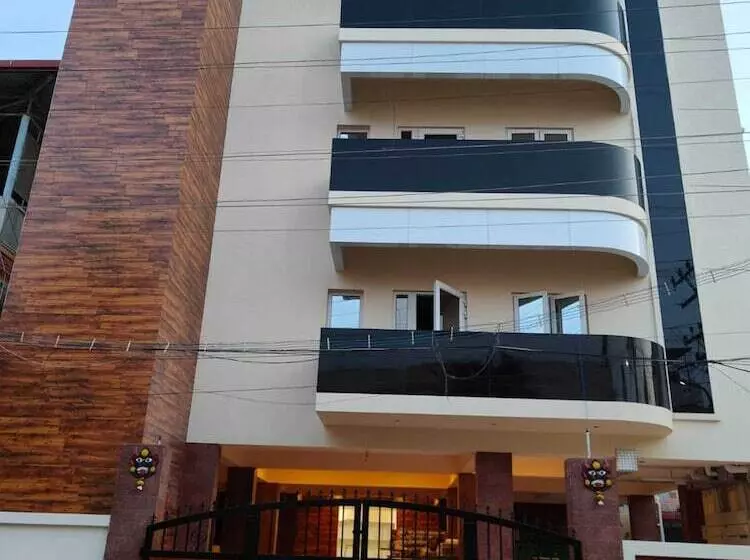 Hotelli Mugundan  S Smart Stay