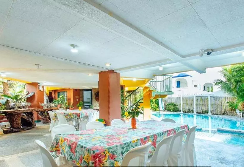 هتل Reddoorz @ Yahweh Spring Retreat & Resort Laguna