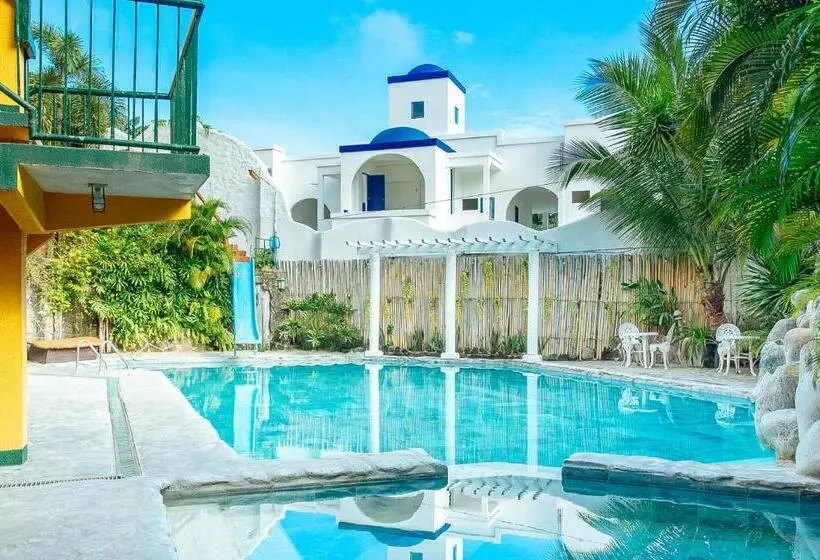 هتل Reddoorz @ Yahweh Spring Retreat & Resort Laguna