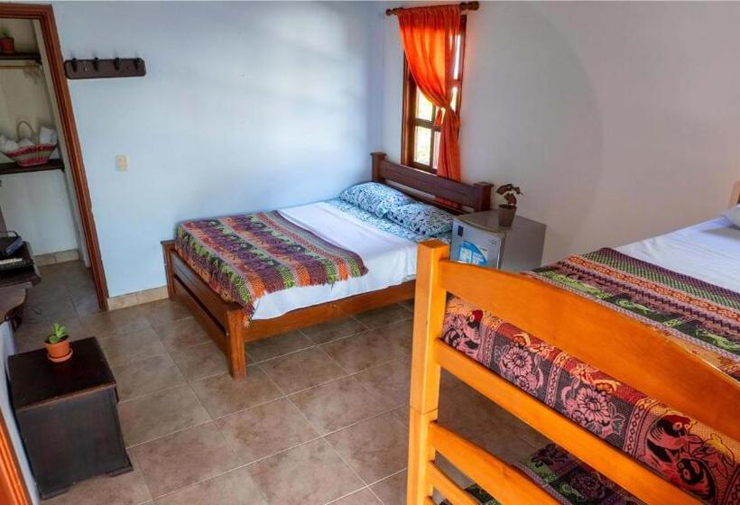 هتل Y Restaurante La Cachamera