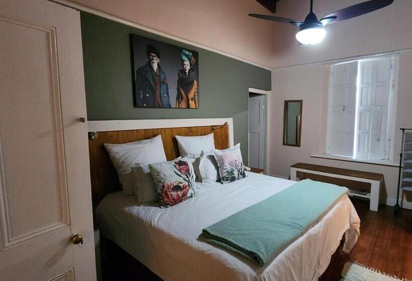 بنسيون Magoos On 62