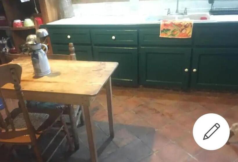 פנסיון Teques Escape Natural