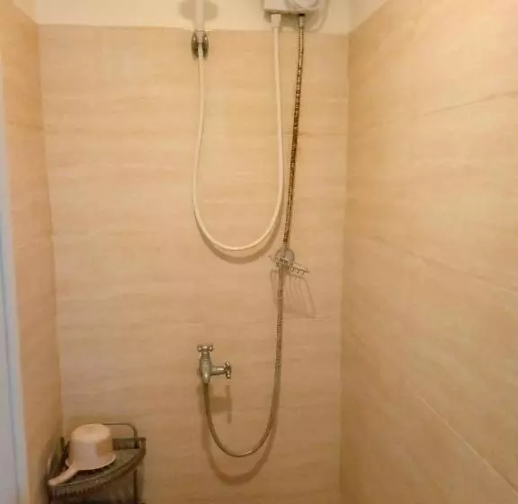 Studio Unit In Mabolo Garden Flats