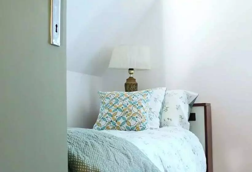 Aamiaismajoitus (B&B) Villa Anna