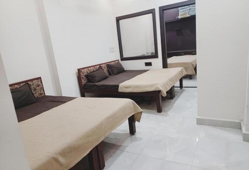 Hotel Prakash Palace