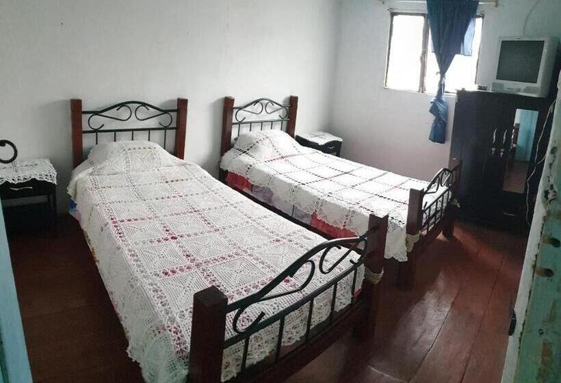 Panzió Hostal Perla Del Norte