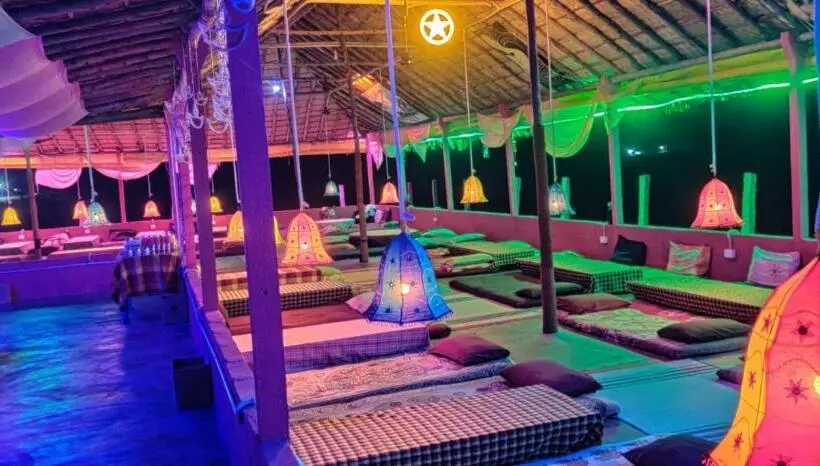 ペンション Laughing Buddha Hampi Guest House