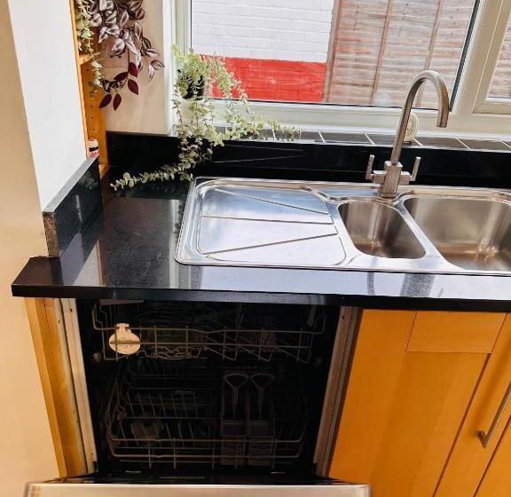 Pensão R5 Private Studio Self Contained En Suite Room In Newly Renovated House In Birmingham B62